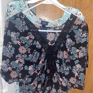 Women’s Daytrip shirts